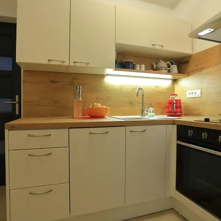 Bonvenon2pula * Pula