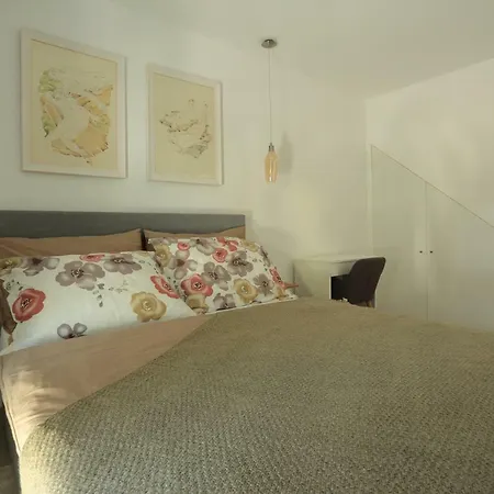 Bonvenon2pula פולה