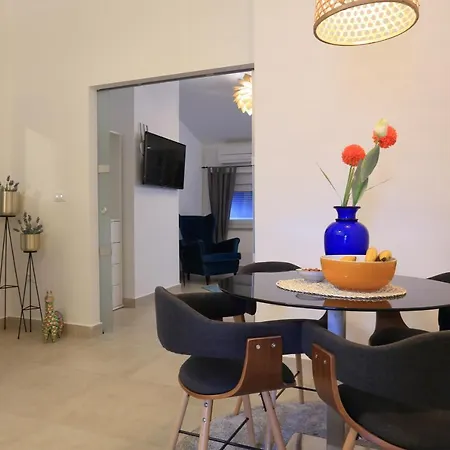 Bonvenon2pula דירה פולה